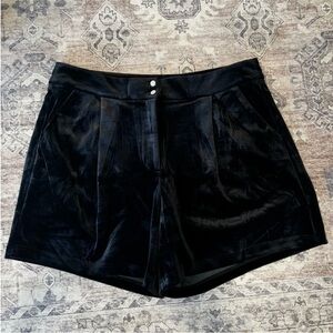 City Chic Nora High Waist Velvet Shorts